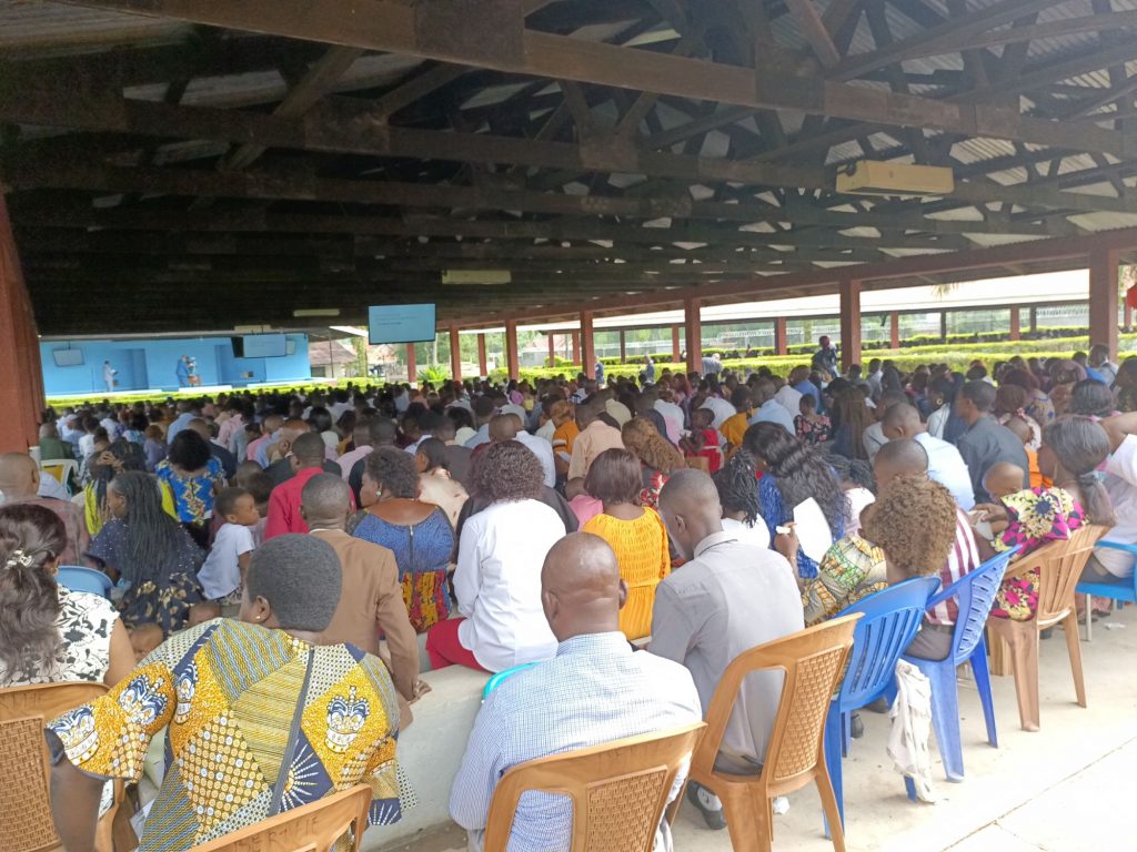 img_20250620_150337_8225468127103637982984-1024x768 Kisangani : les Témoins de Jéhovah en Assemblée régionale autour du thème « Le culte que Dieu approuve »