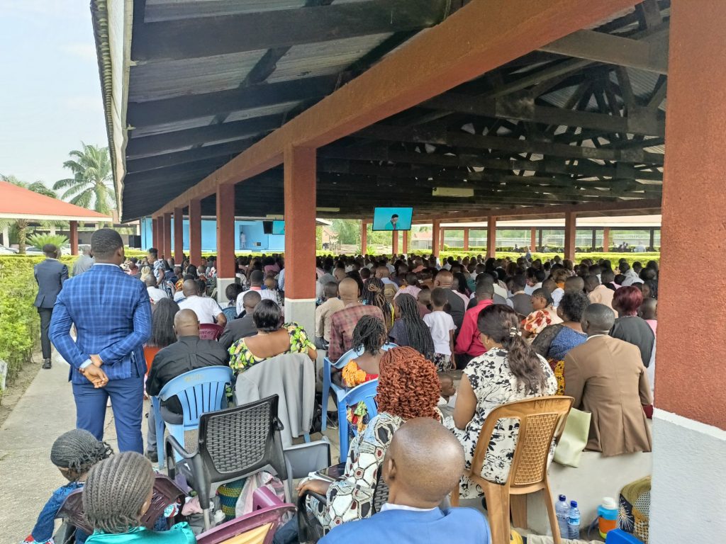 img_20250620_150344_6348237264158291484185-1024x768 Kisangani : les Témoins de Jéhovah en Assemblée régionale autour du thème « Le culte que Dieu approuve »