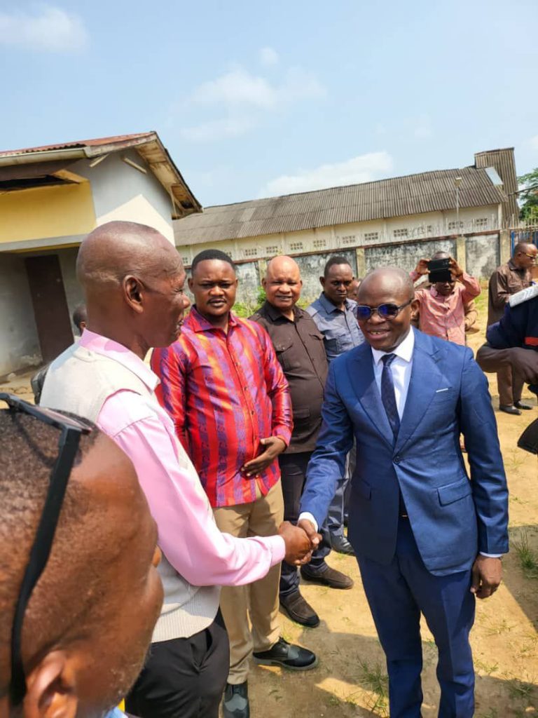 img-20250718-wa01755983403278082562933-768x1024 À MBandaka, le Vice-ministre KEZAMUDRU incarne le terrain et le pragmatisme