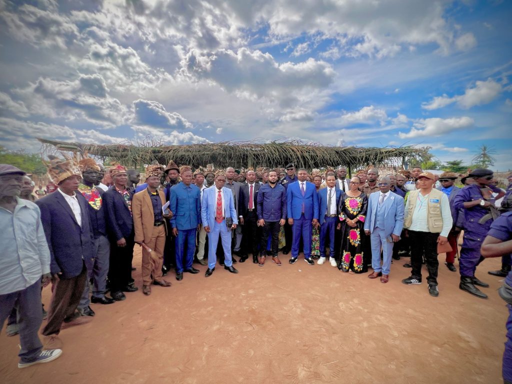 img-20251019-wa01446388034107802976341-1024x768 Bas-Uélé : Chefs coutumiers et gouvernement provincial unis pour relancer l’agriculture et l’élevage